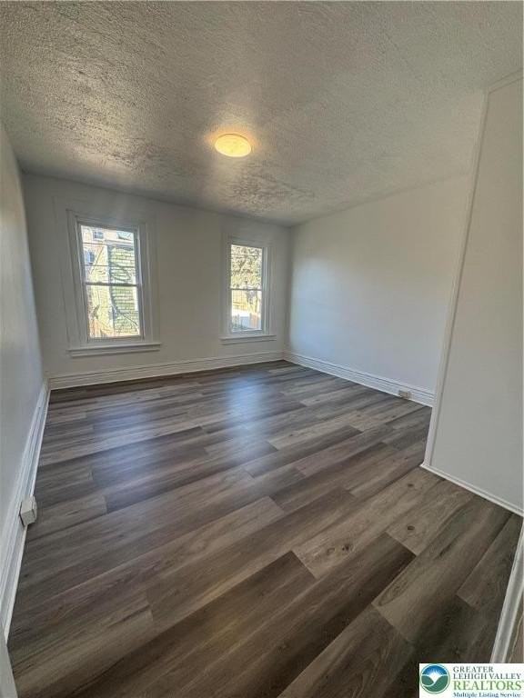 517 1/2 Elliger St - Photo 5 of 11