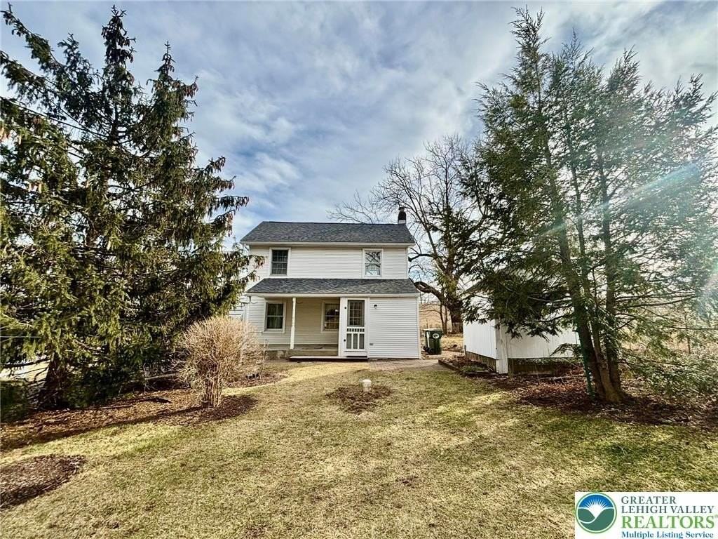 6024 Front St - Photo 3 of 12