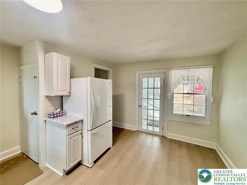 6024 Front St - Photo 4 of 12