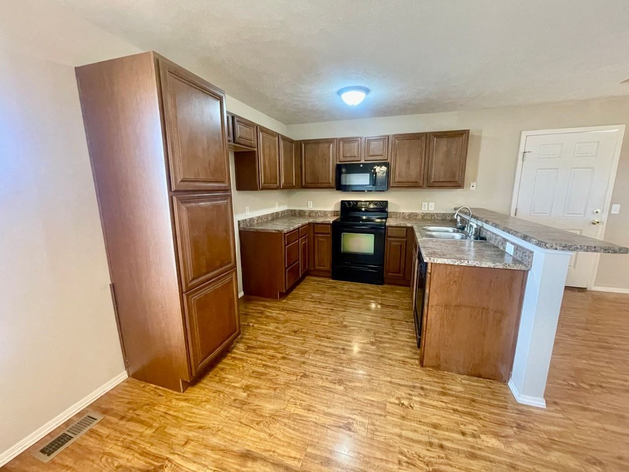 5634 W Sugar Pine Dr - Photo 5 of 20