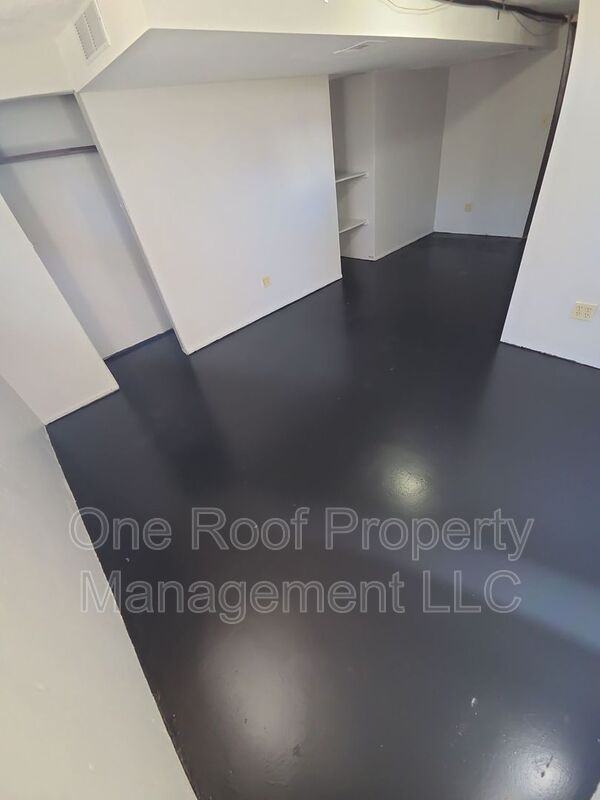 3219 N 52nd St - Photo 4 of 12