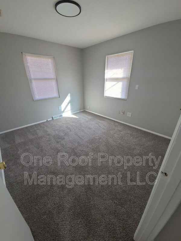 3219 N 52nd St - Photo 7 of 12