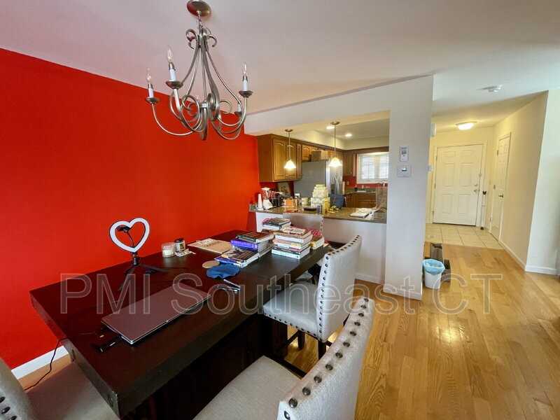 330 Crystal Ave #12 - Photo 3 of 15