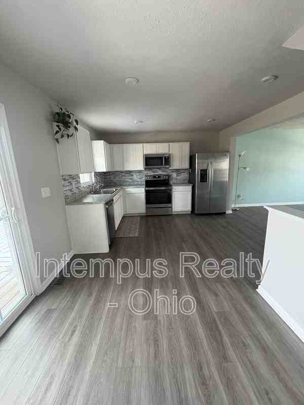 784 Pine Spring Dr - Photo 5 of 27