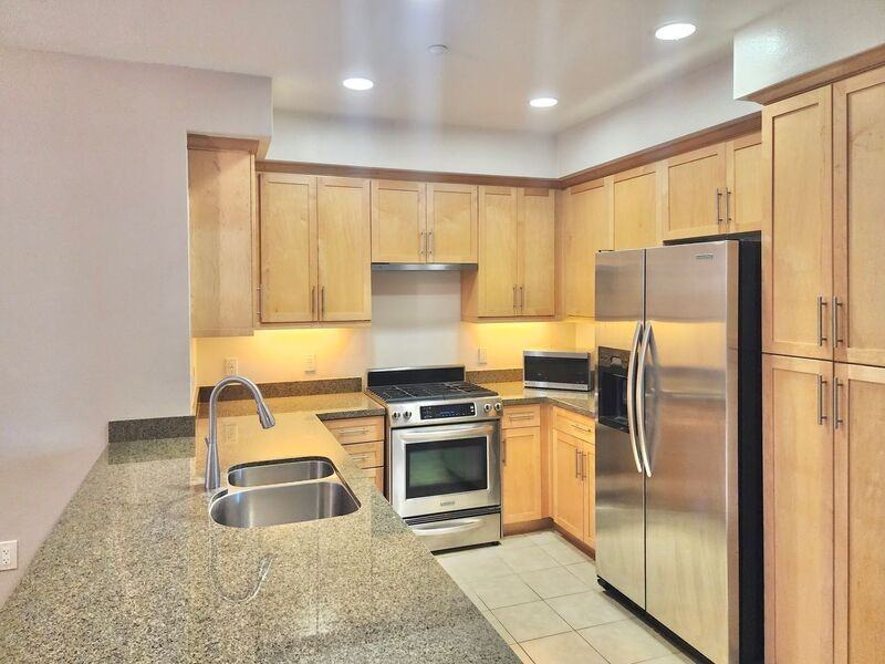 12842 Palm St #204 - Photo 7 of 29