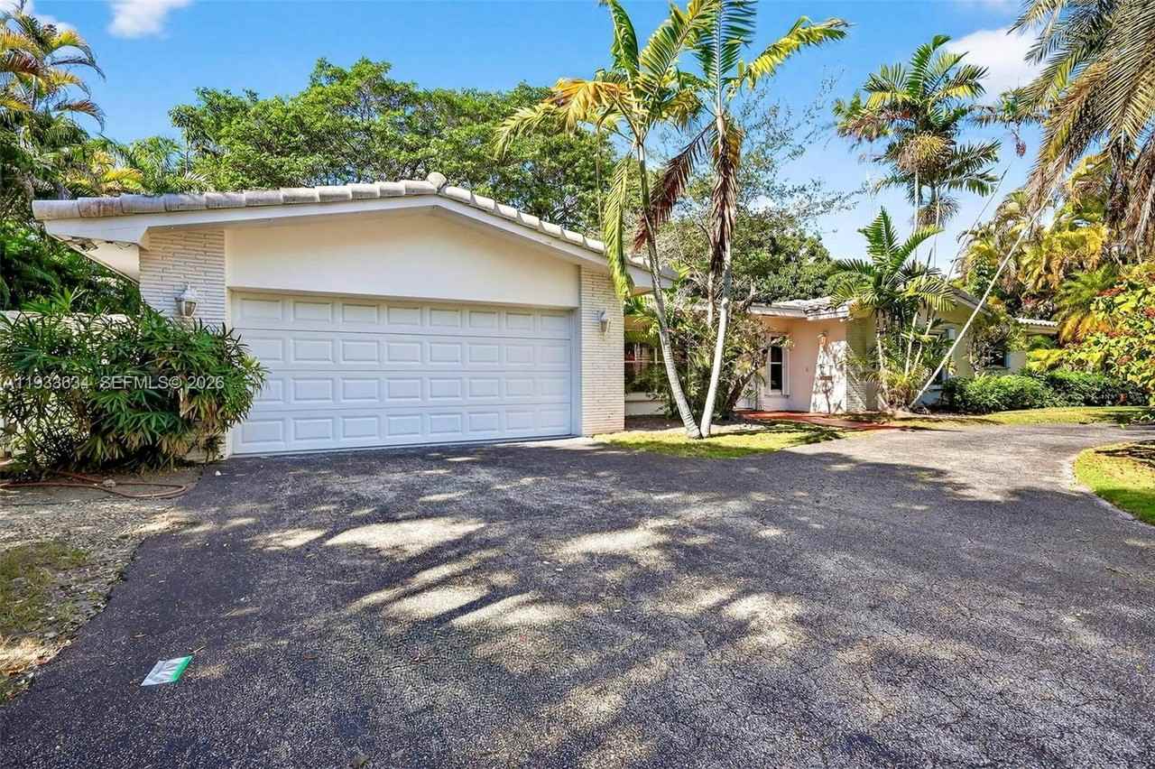 11890 Sw 72nd Pl - Photo 4 of 39