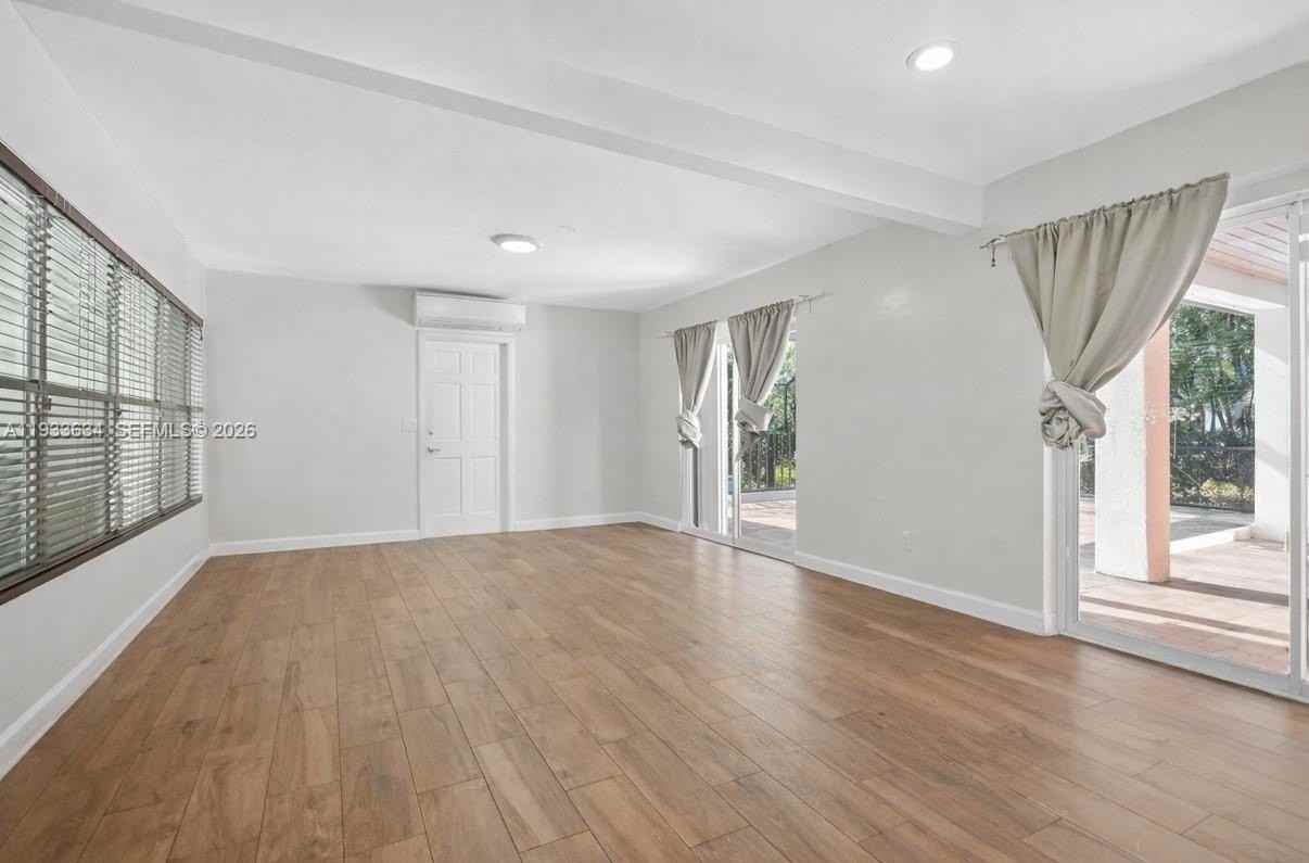 11890 Sw 72nd Pl - Photo 5 of 39