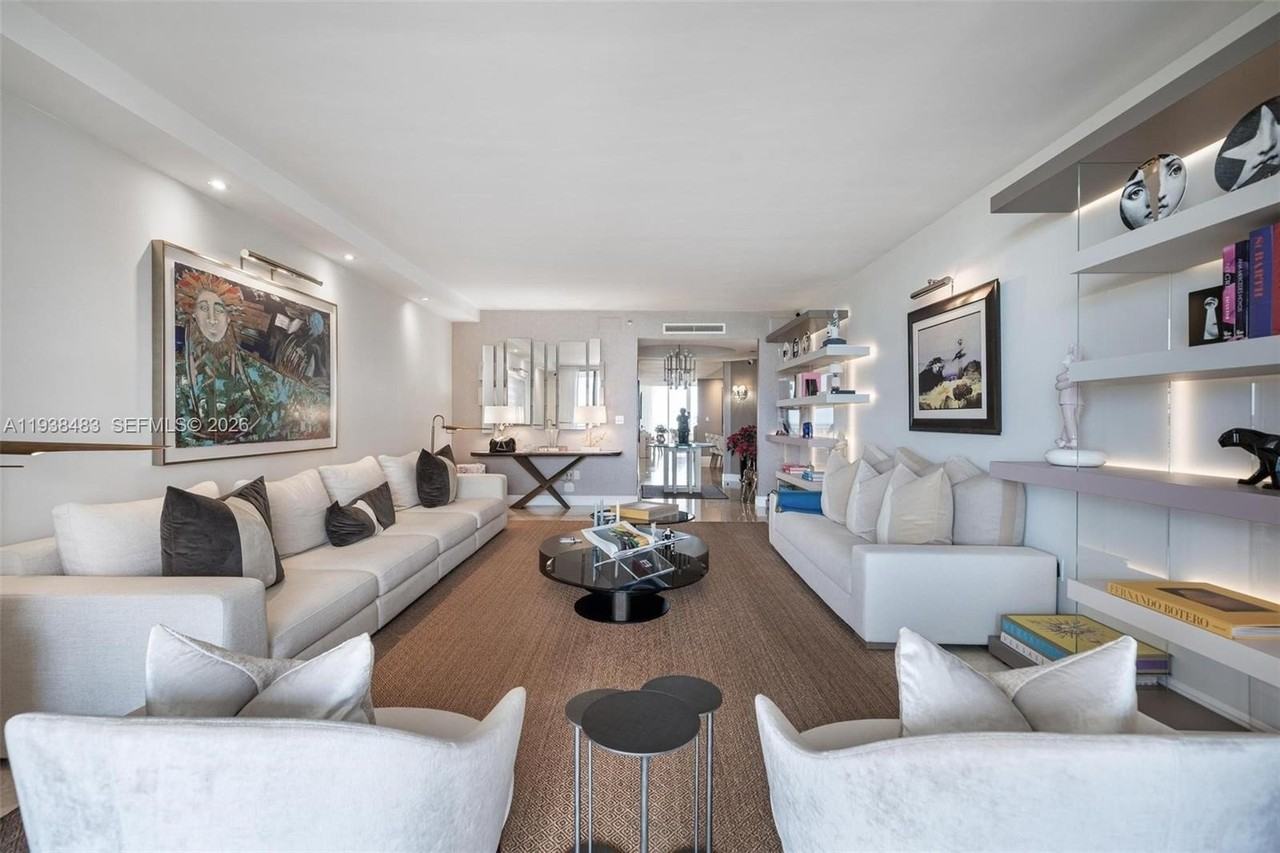 799 Crandon Blvd #908 - Photo 4 of 30