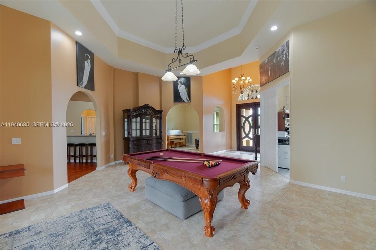 18021 49th St N - Photo 3 of 12