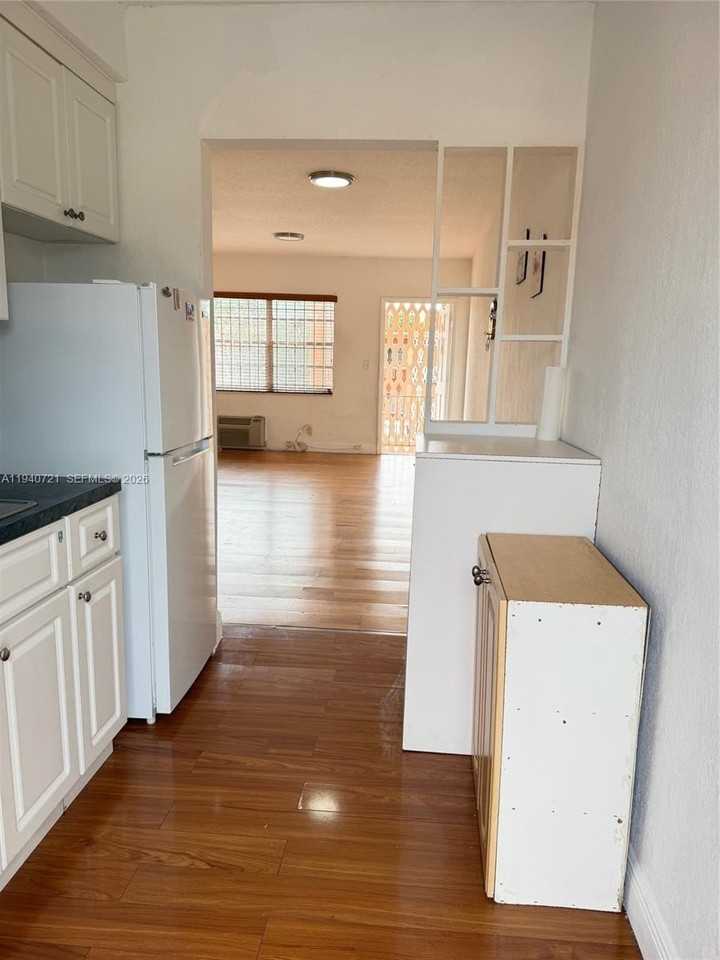 3671 Sw 10th St #9B - Photo 4 of 15