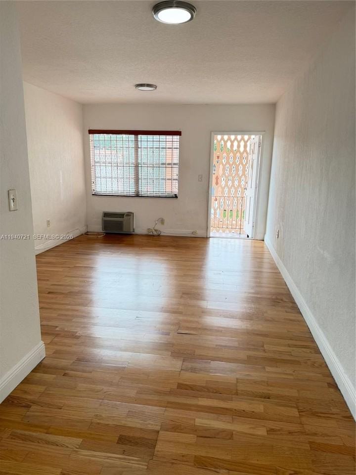 3671 Sw 10th St #9B - Photo 7 of 15