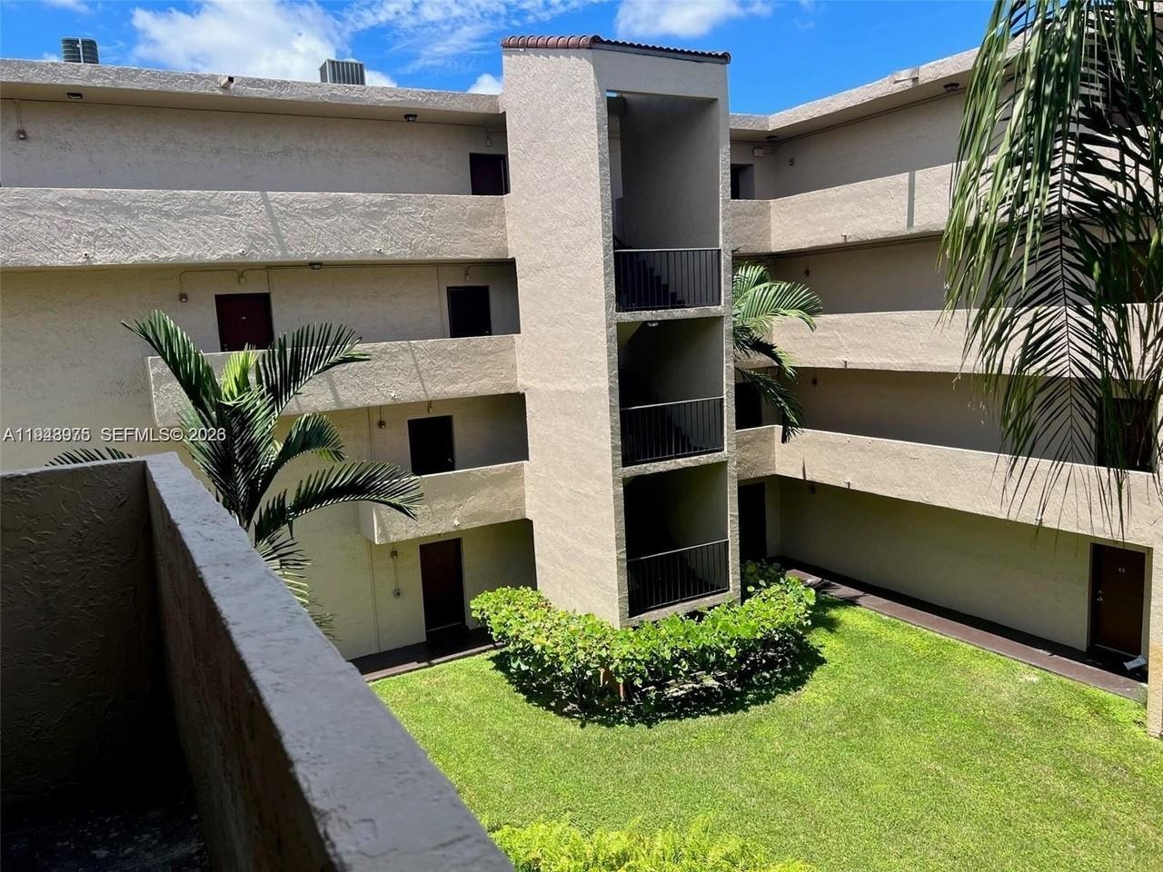 10651 Sw 108th Ave #3K - Photo 3 of 13