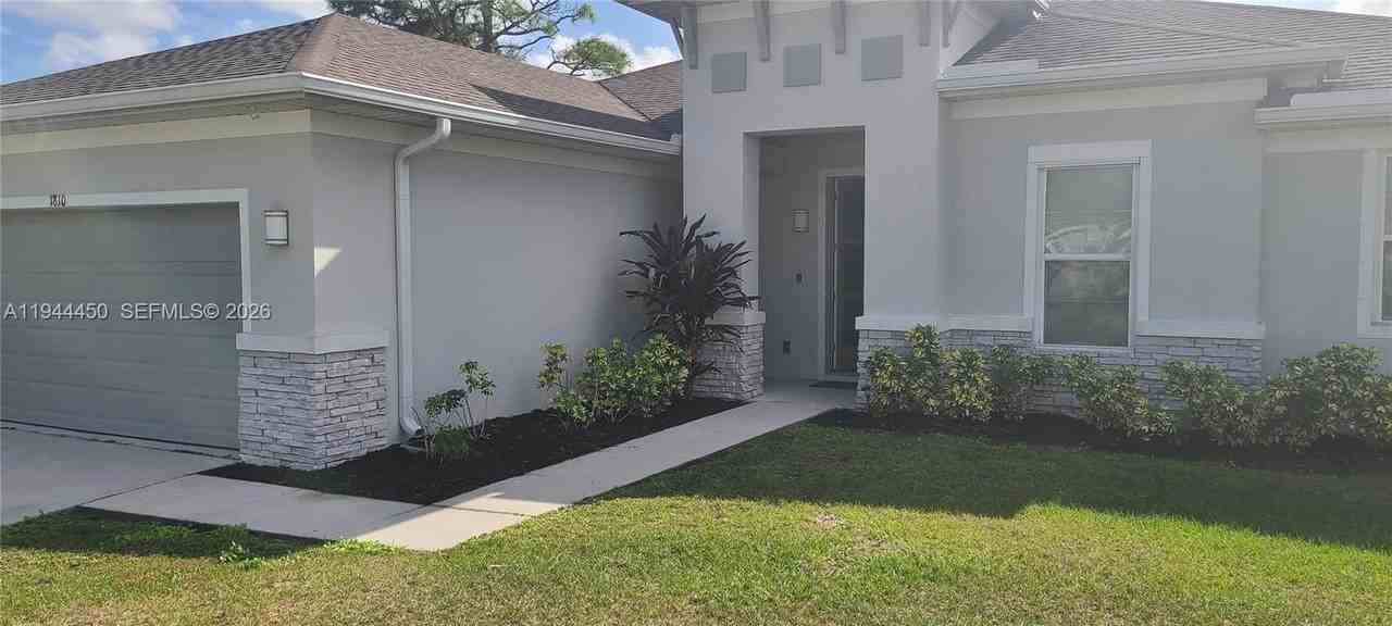 1810 Calmar St Nw #1810 - Photo 2 of 6