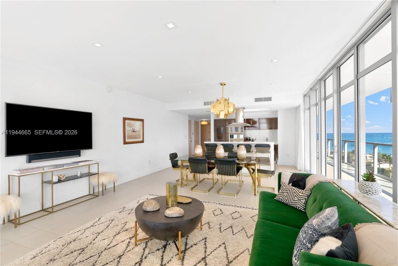 3737 Collins Ave #S703 - Photo 5 of 27