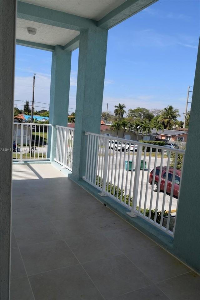 447 Sw 78th Ct #0 - Photo 4 of 11