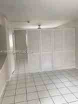 305 Navarre Ave #6 - Photo 1 of 1