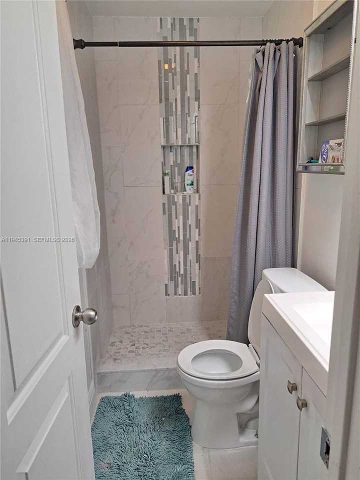 2220 N 57th Way #2 - Photo 2 of 4