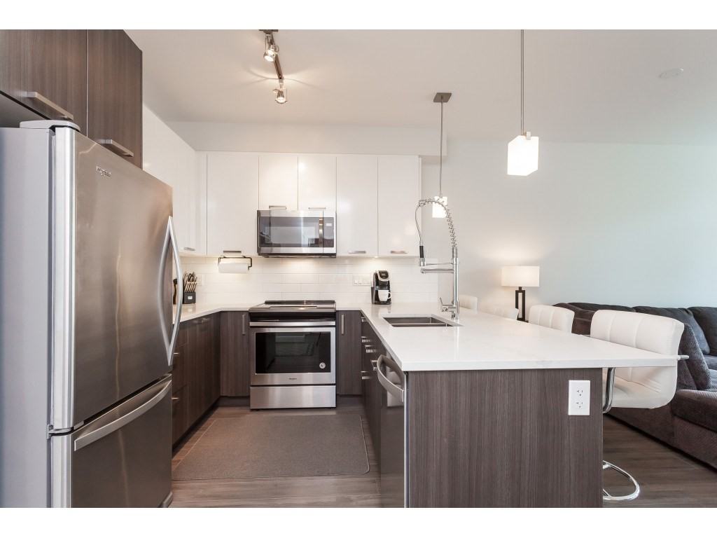 121 Avenue #108 - Photo 5 of 18