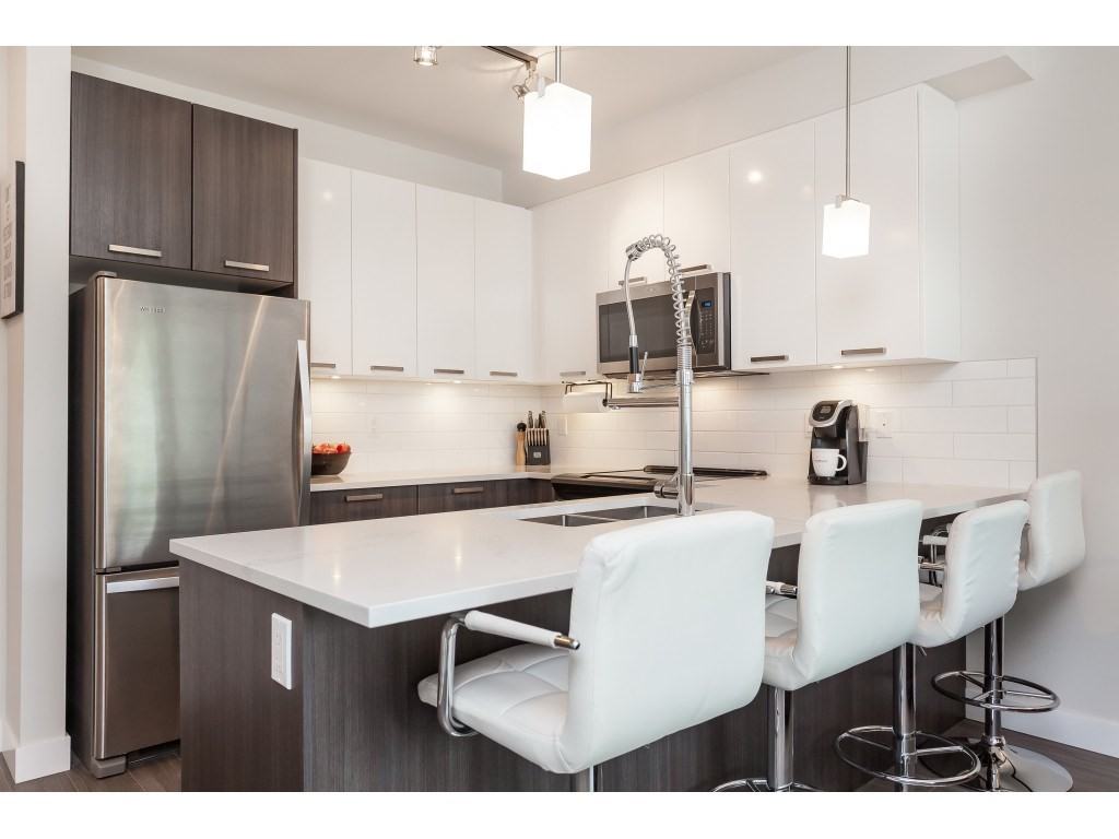 121 Avenue #108 - Photo 6 of 18