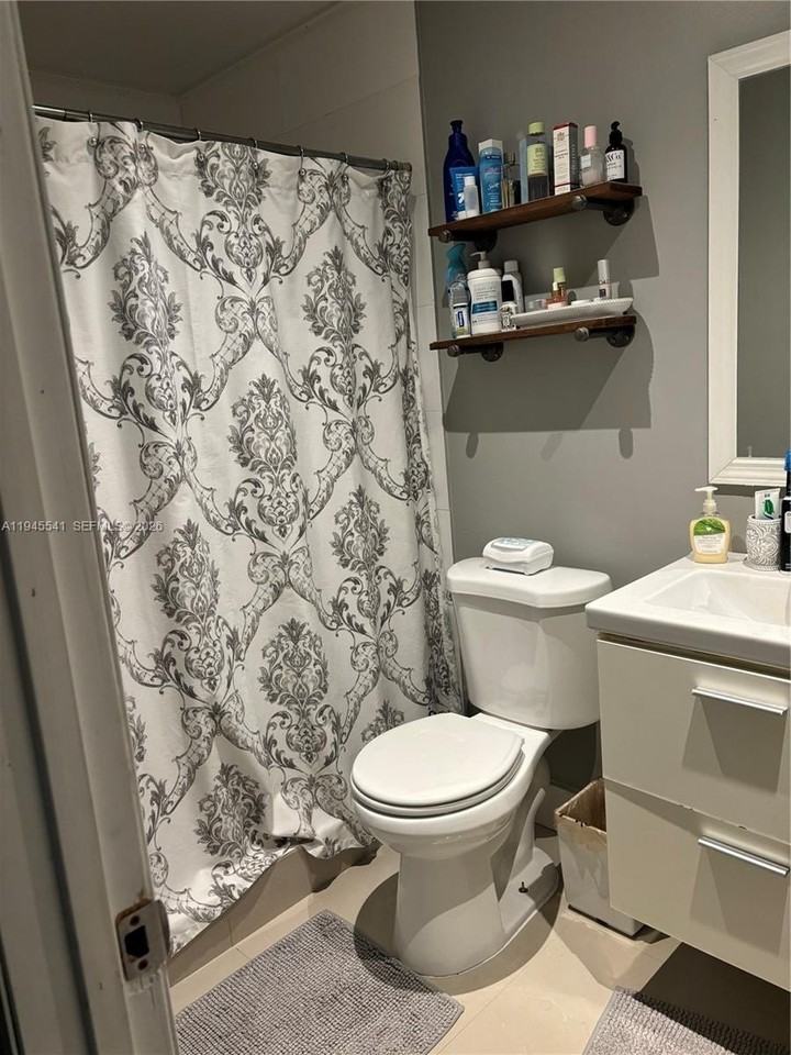 9716 Nw 51st Ter - Photo 7 of 18