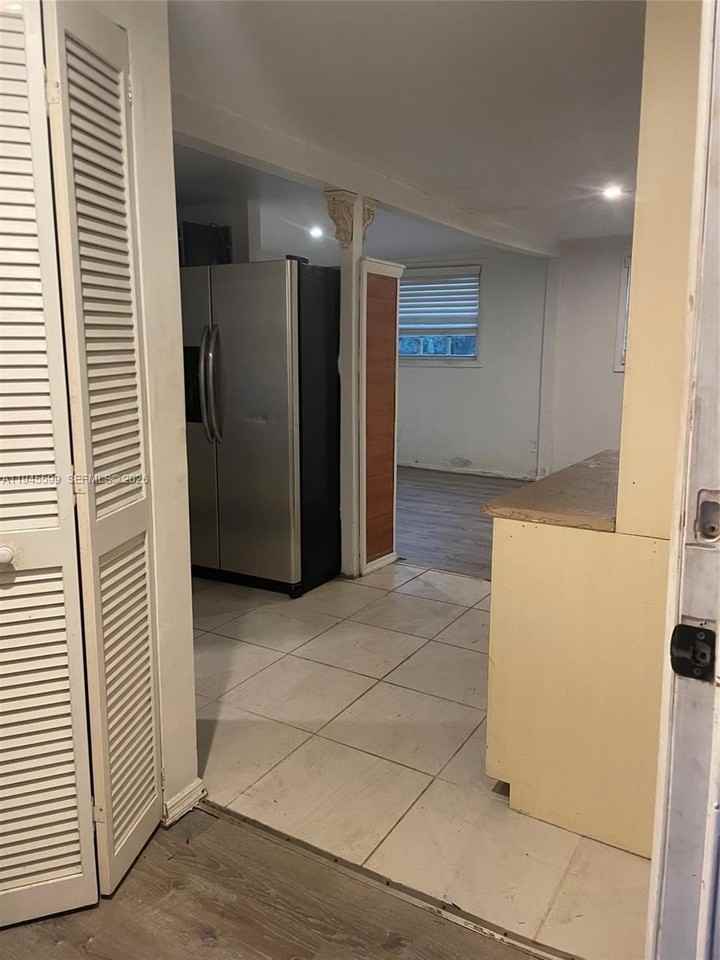 Jackson Blvd #E - Photo 3 of 6