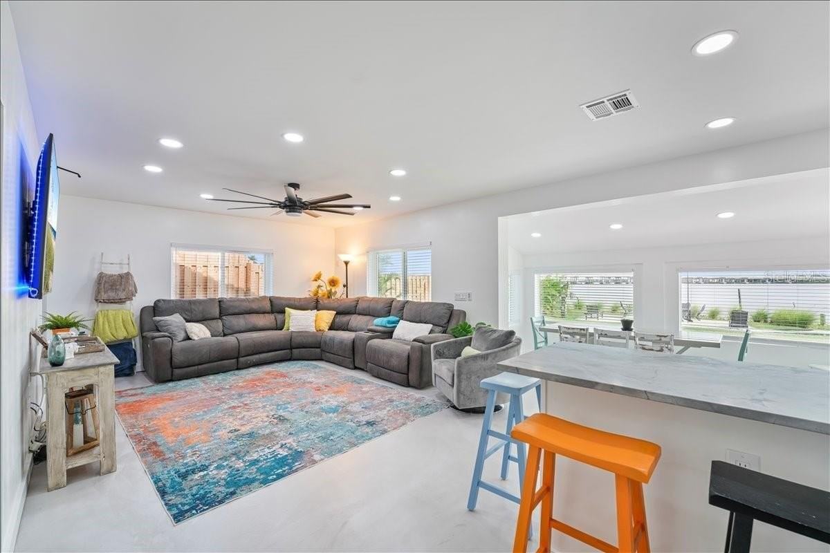 5021 Us Highway 301 N - Photo 7 of 32