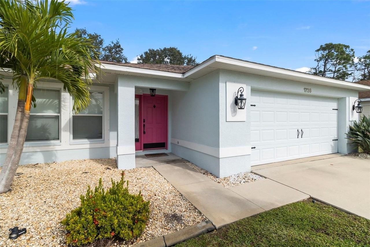 1728 Kadashow Ave - Photo 4 of 40