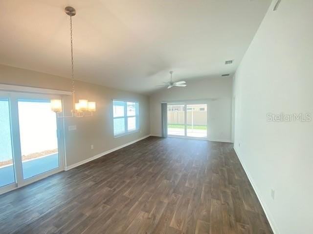 5531 Millican Ave - Photo 6 of 30