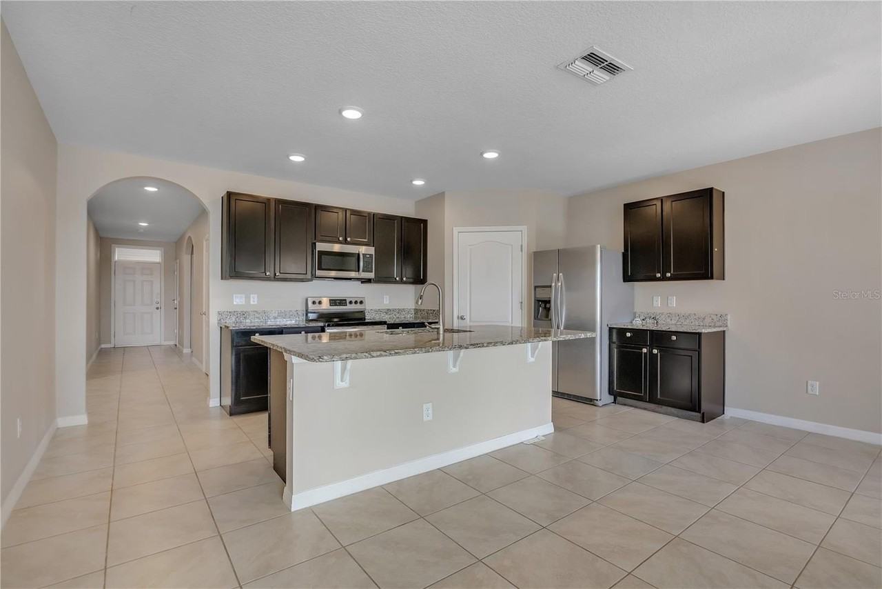 9024 Tuscan Cypress St - Photo 6 of 26