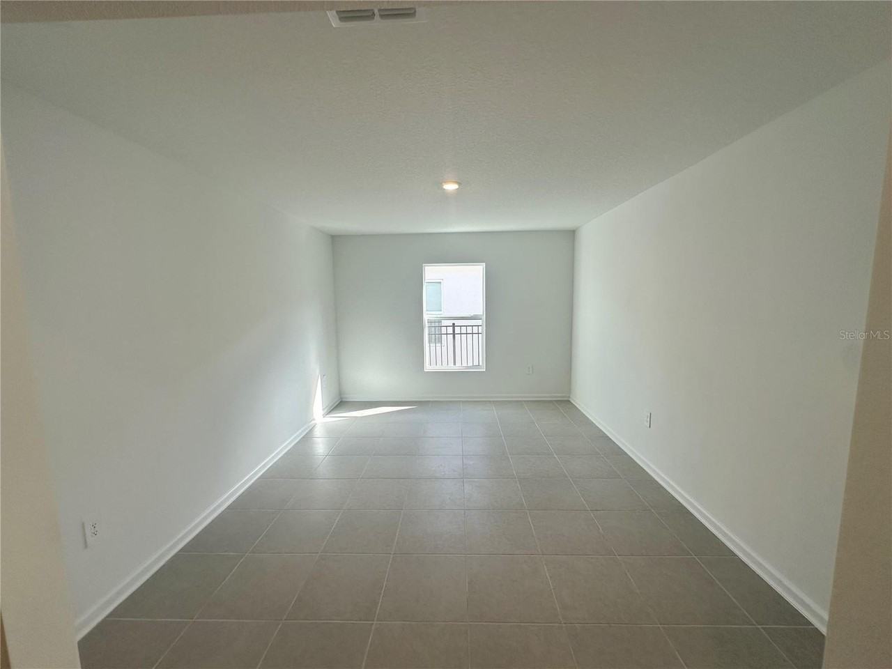 5434 Lewisham Dr - Photo 3 of 32