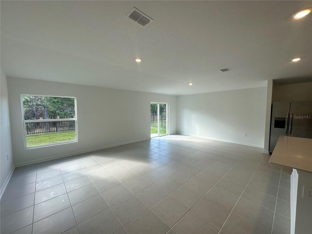 5434 Lewisham Dr - Photo 4 of 32