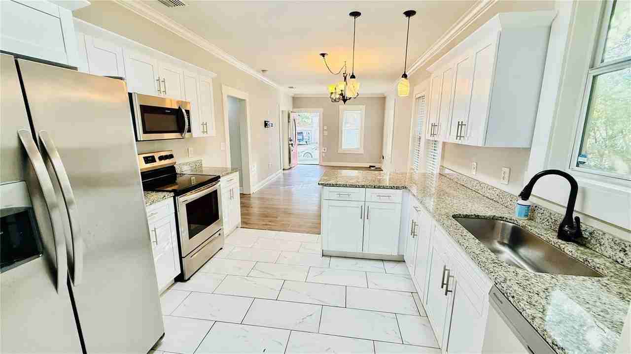 1210 E 33rd Ave - Photo 7 of 26