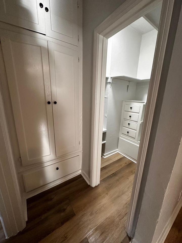 1812 W 5th Street - Photo 6 of 8