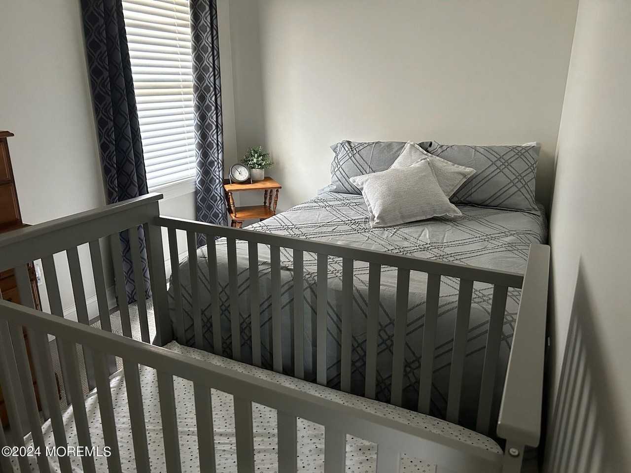 111 Jersey City Ave - Photo 6 of 15