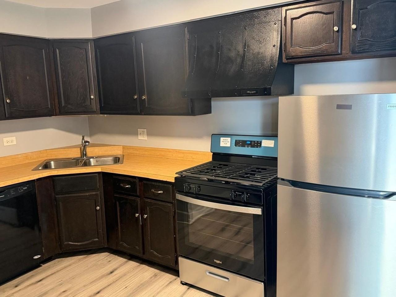 157 Gregory St Unit 14 #14 - Photo 5 of 15