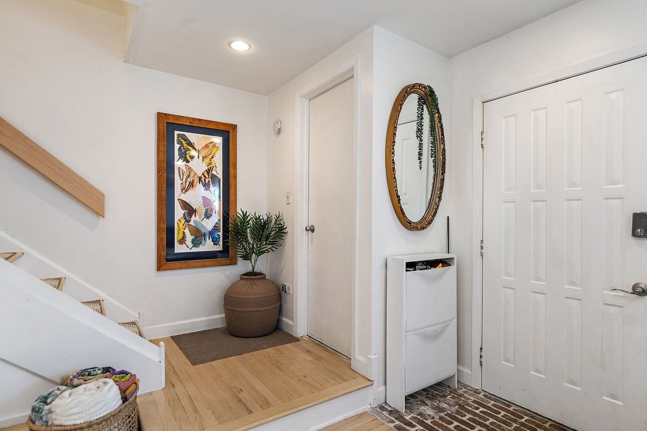 614 N Hough St Unit A #A - Photo 3 of 16