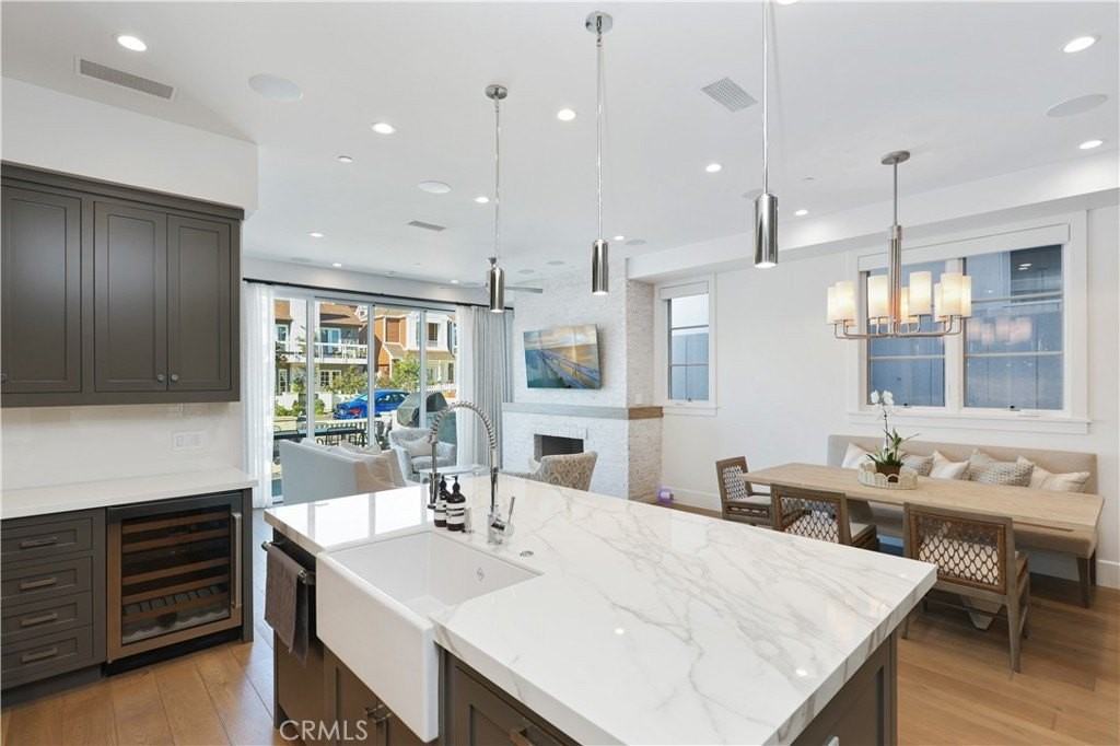 708 Heliotrope Ave - Photo 7 of 42