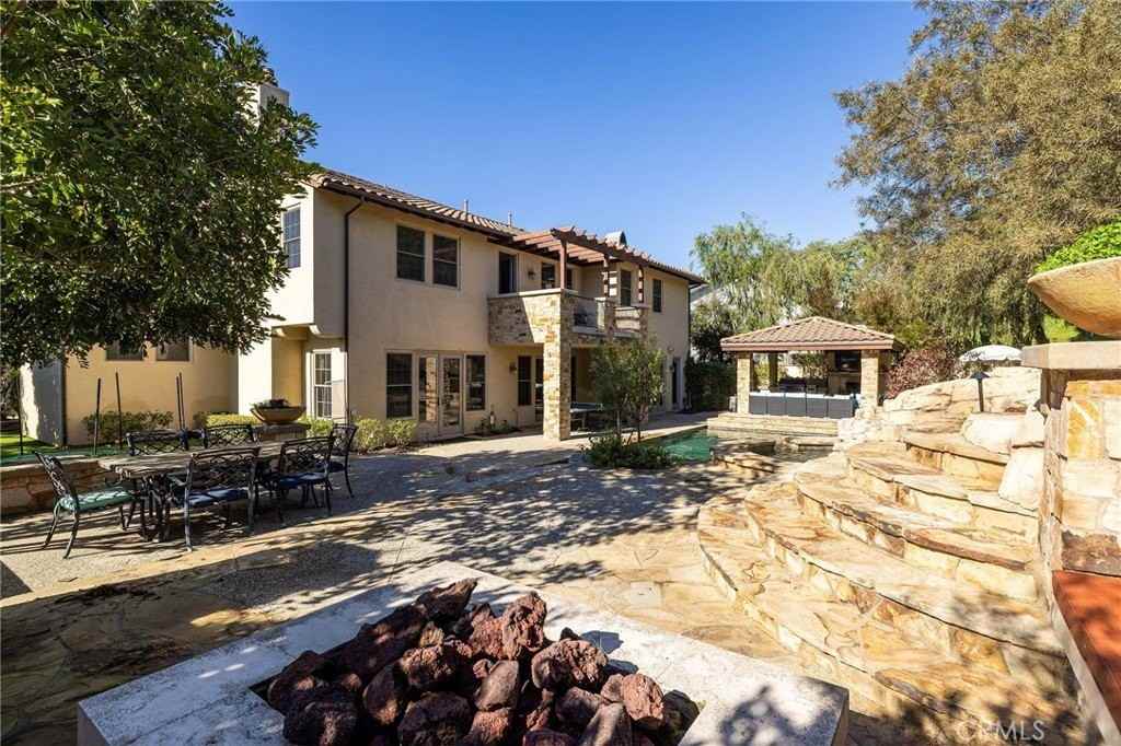 25152 Anvil Cir - Photo 3 of 30