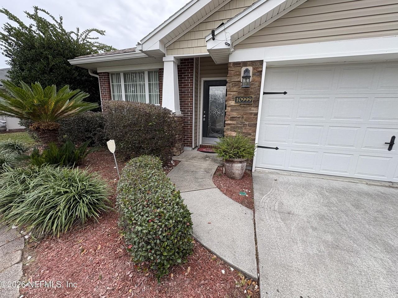 10999 Campus Heights Ln - Photo 3 of 21