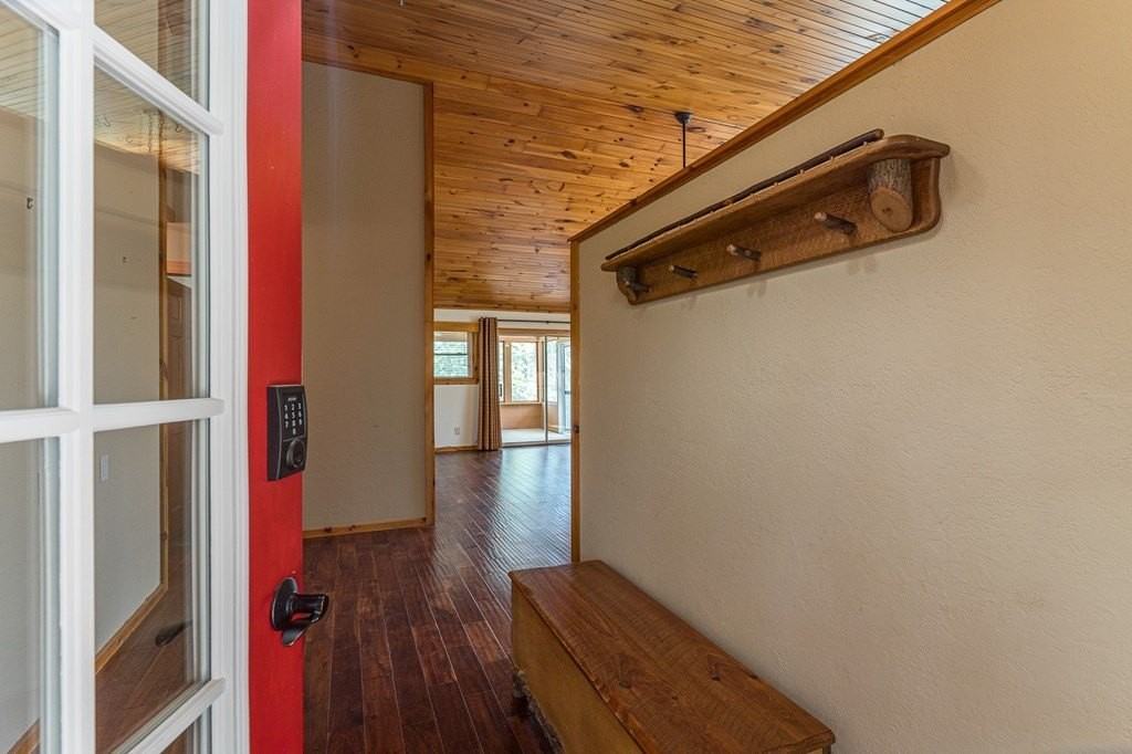 292 Holly Cove Cir - Photo 6 of 47