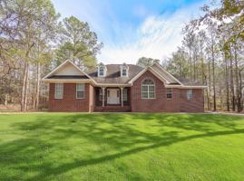 featured image of 703 Guinevere Ct