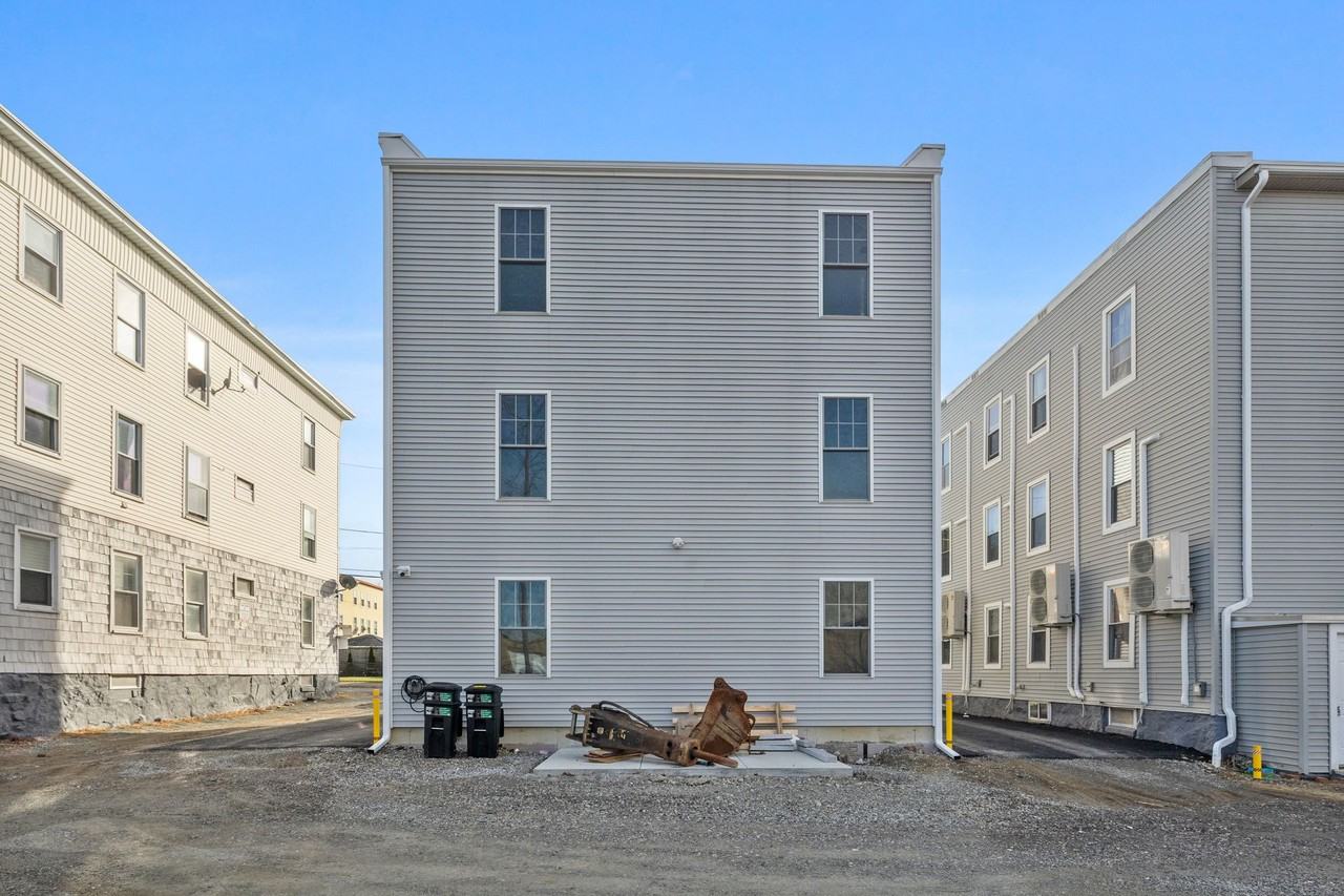 19 Simon St - Photo 5 of 50