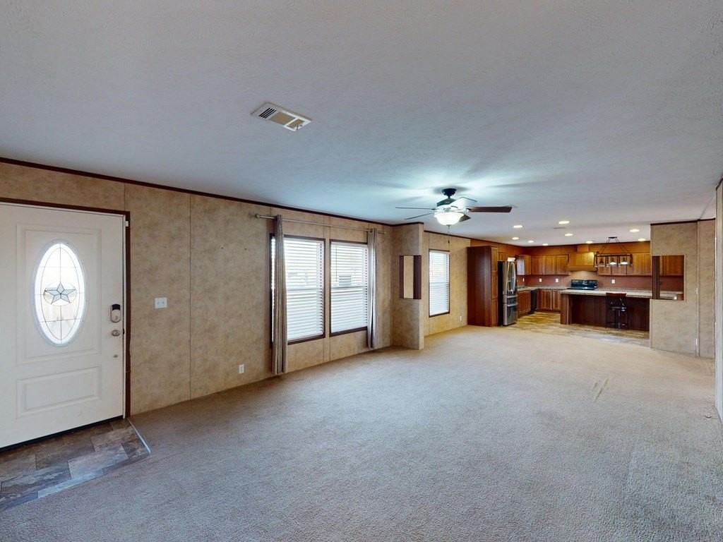 508 NE 10th St - Photo 4 of 34