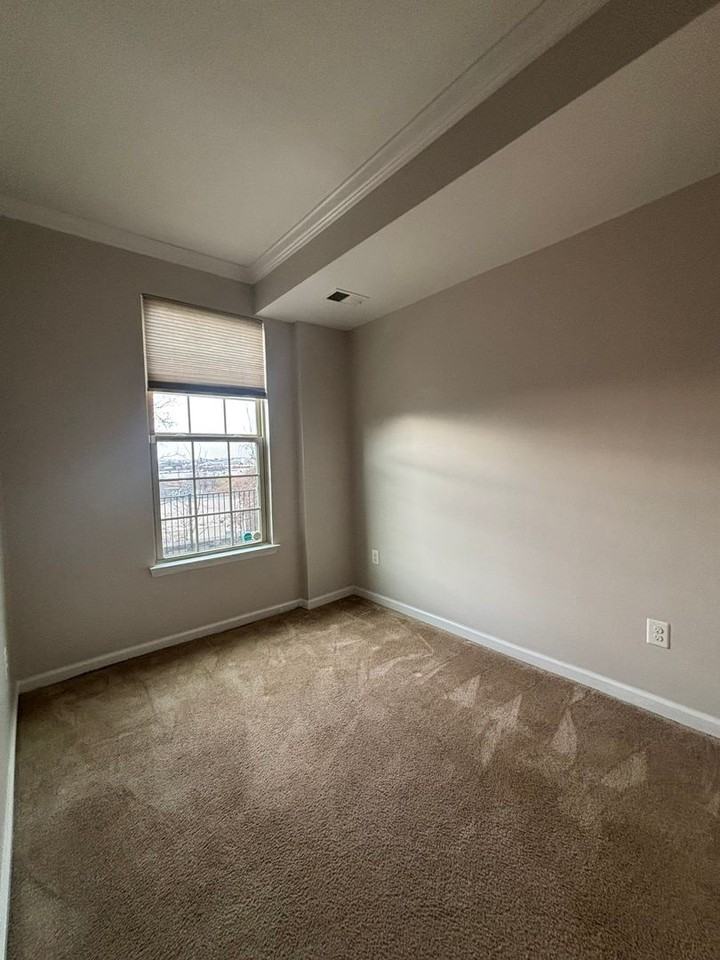 966 S Macon St - Photo 3 of 23