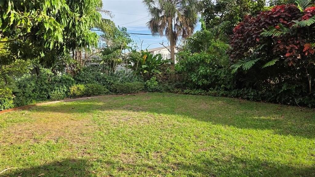 1304 Ne 16th Ave - Photo 2 of 15