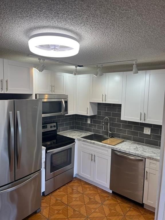 3573 Nw 111th Ter #0 - Photo 7 of 21