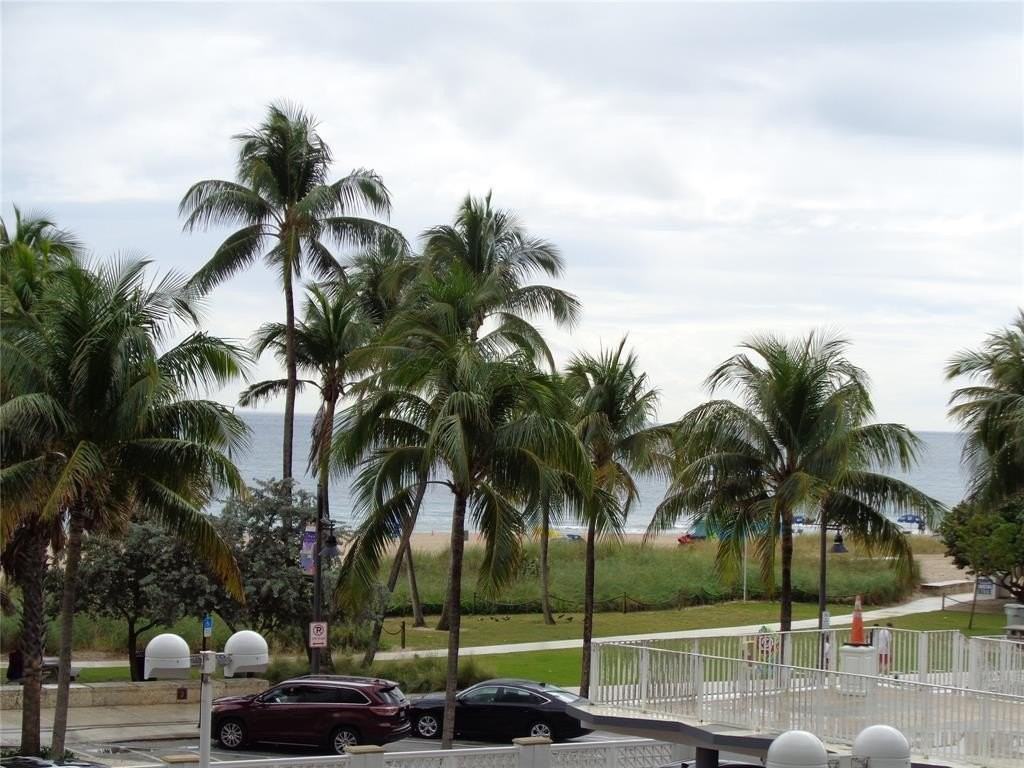 111 N Pompano Beach Blvd #406 - Photo 7 of 25