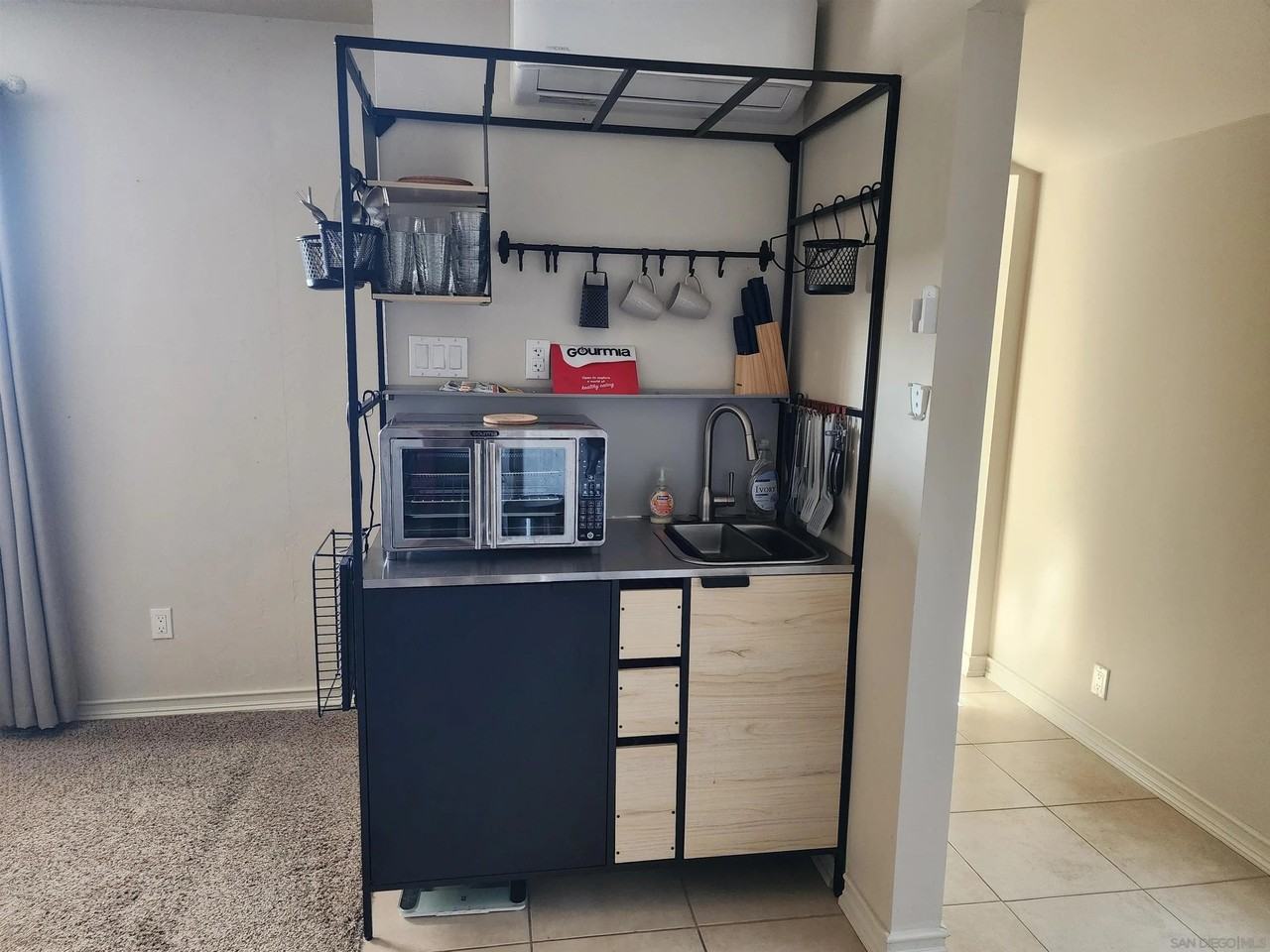 1632 S Ditmar St - Photo 6 of 20