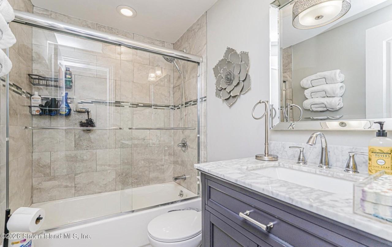 67 Wilson Ave - Photo 7 of 15