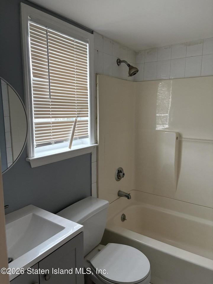 245 Livingston Ave - Photo 7 of 16